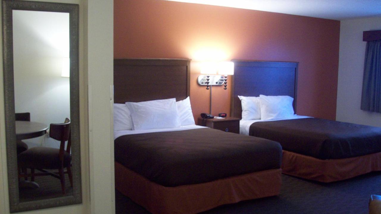 Americinn By Wyndham Silver City Bagian luar foto